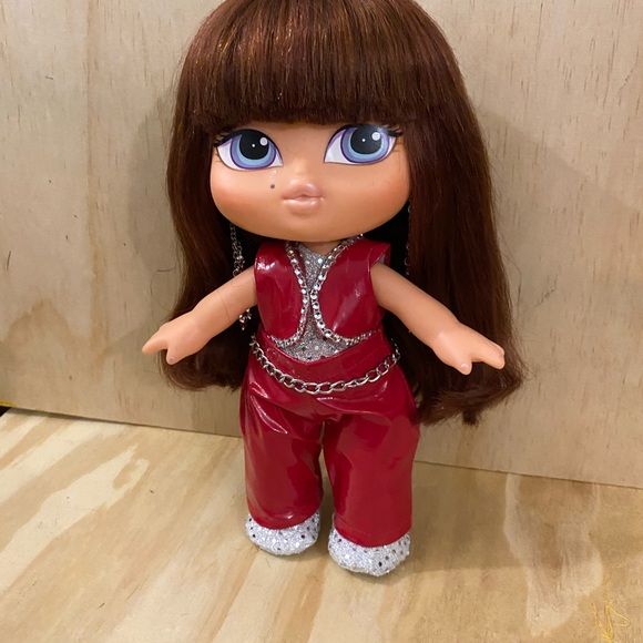 Beautiful Bratz Baby Yasmin 12” Vinyl - Picture 7 of 8